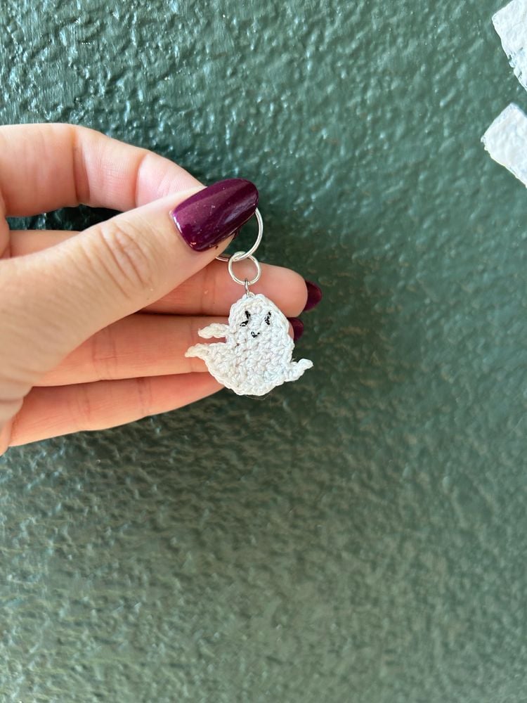 Tiny ghost 