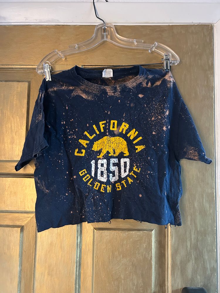 Distressed California tee