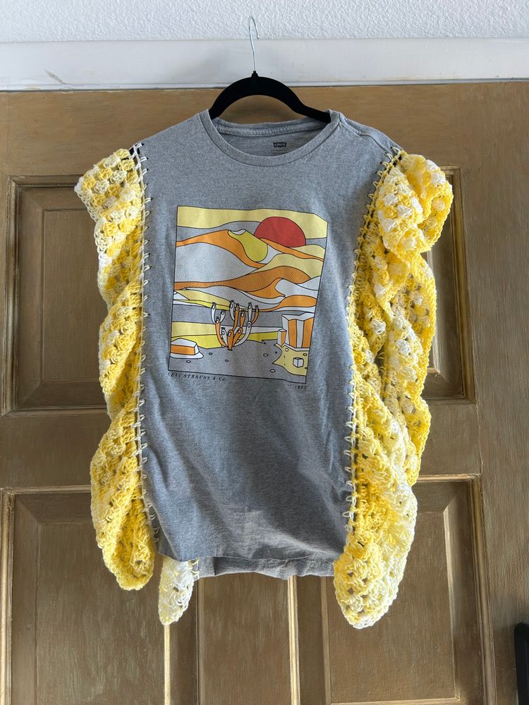 Crochet Levi’s Poncho 
