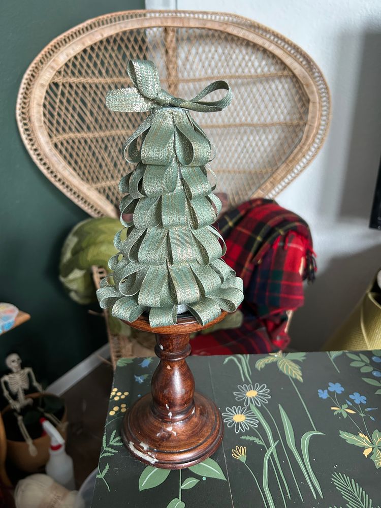 Ribbon Christmas tree